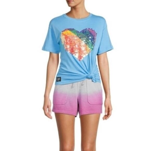 QUEER EYE Fab 5 Pride Rainbow Sequined Heart Tee Unisex Size L New with Tag SOO - Picture 2 of 8